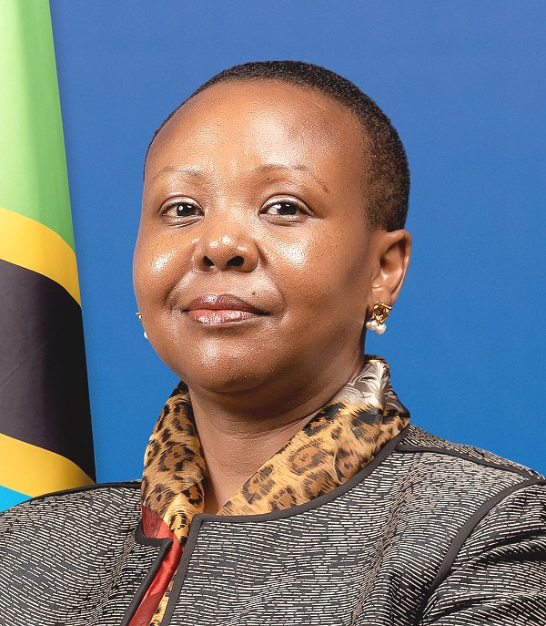 Elsie Sia Kanza